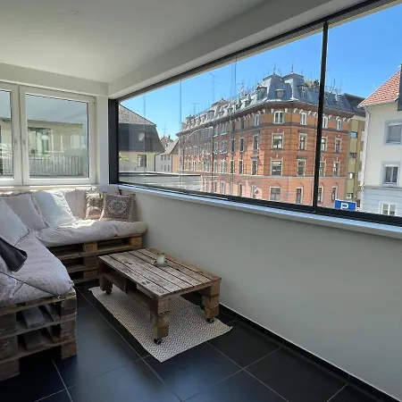 Moderne Stadtwohnung Inkl. Tiefgaragenplatz Διαμέρισμα